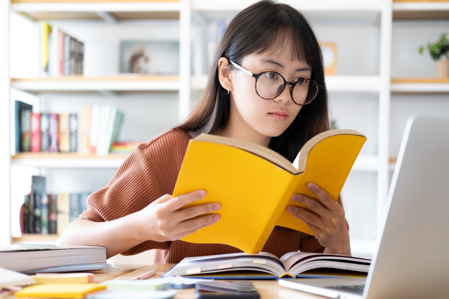 國際學校英文學術詞彙：學到 analyse，不是每句都要用 analyse